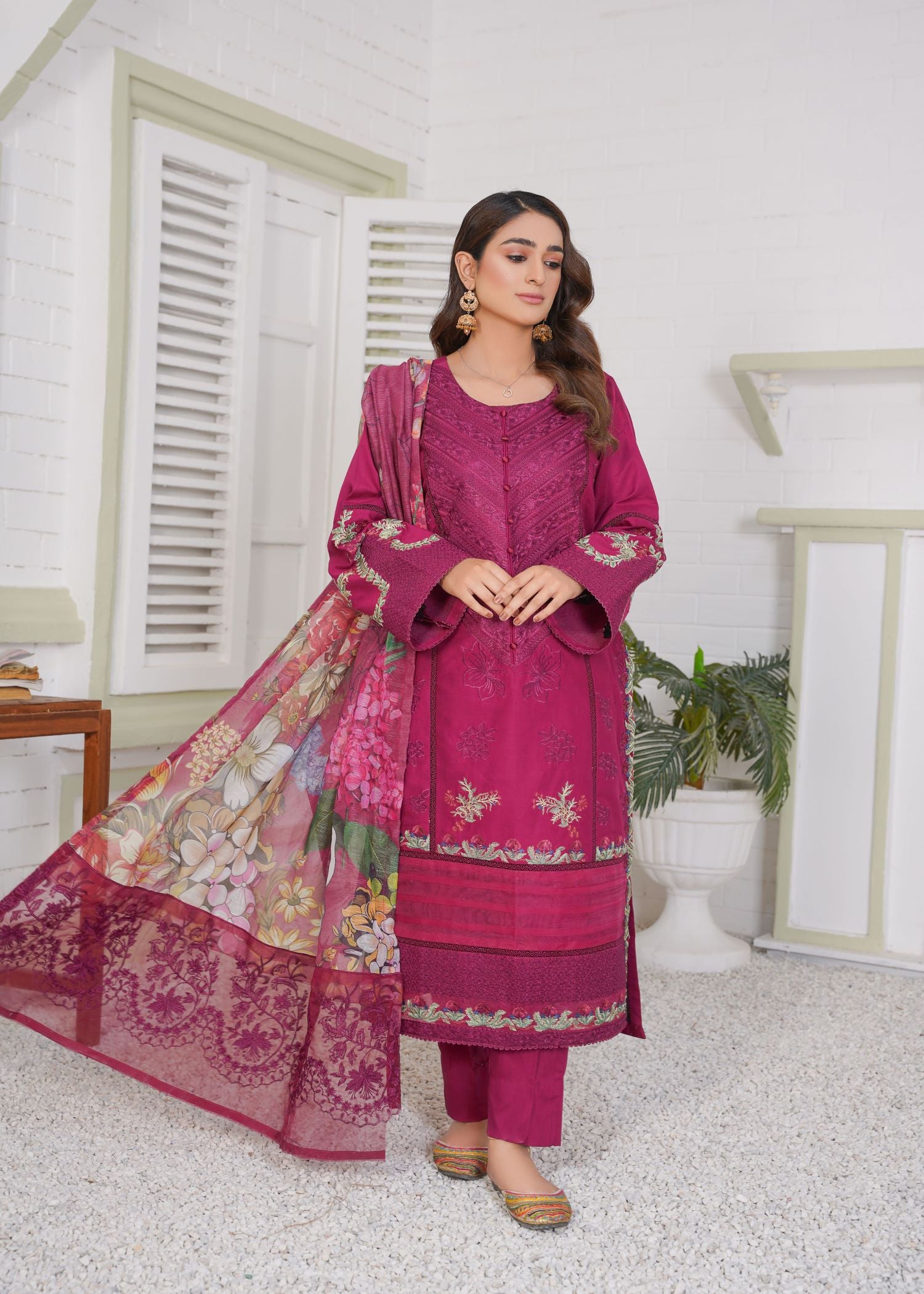 Pret luxury embroidered 3-piece - ready to wear - Threads & Weaves