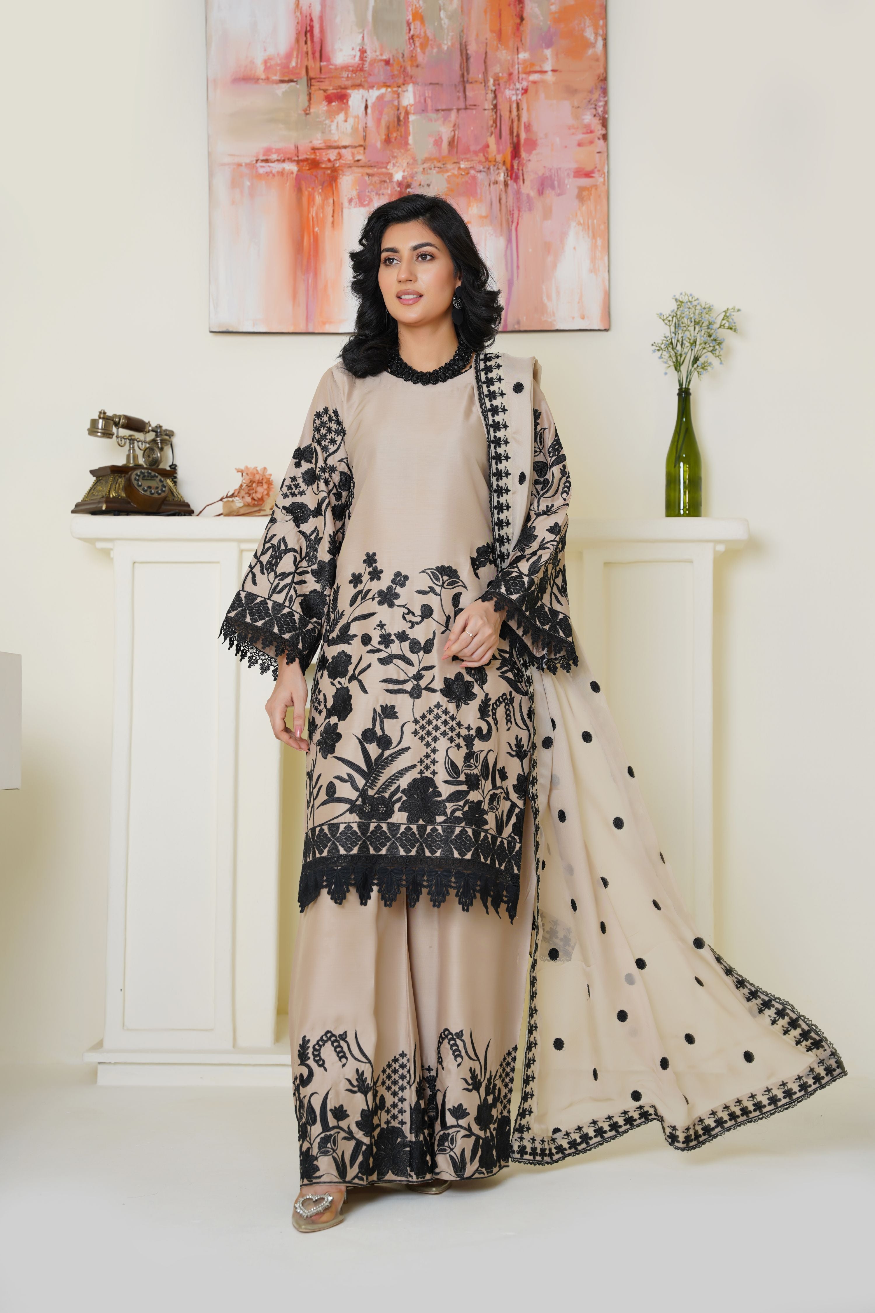 Chic beige and black embroidered viscose suit - ready to wear - Threads & Weaves
