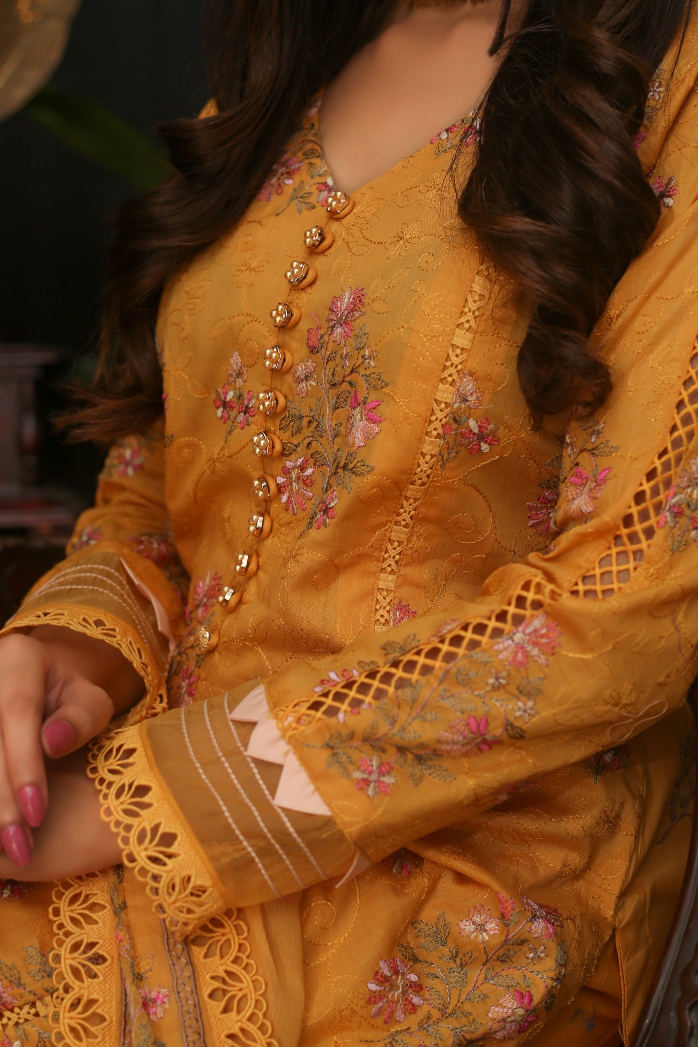 Elegant 3-Piece Embroidered Lawn Suit | Threads&Weaves. – Threads & Weaves